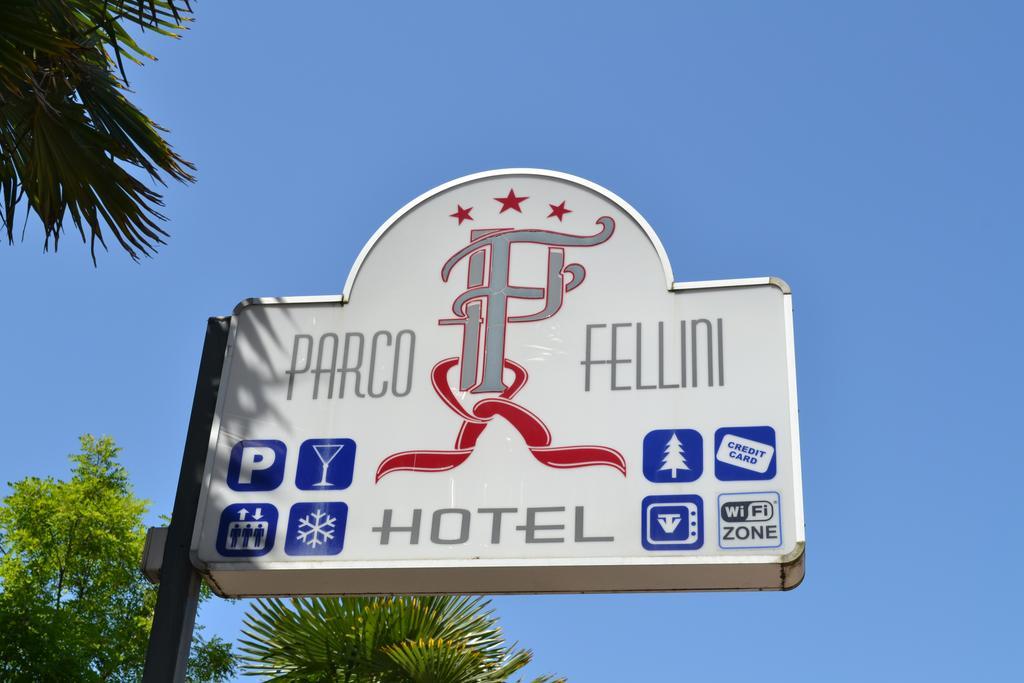 רימיני Hotel Parco Fellini מראה חיצוני תמונה