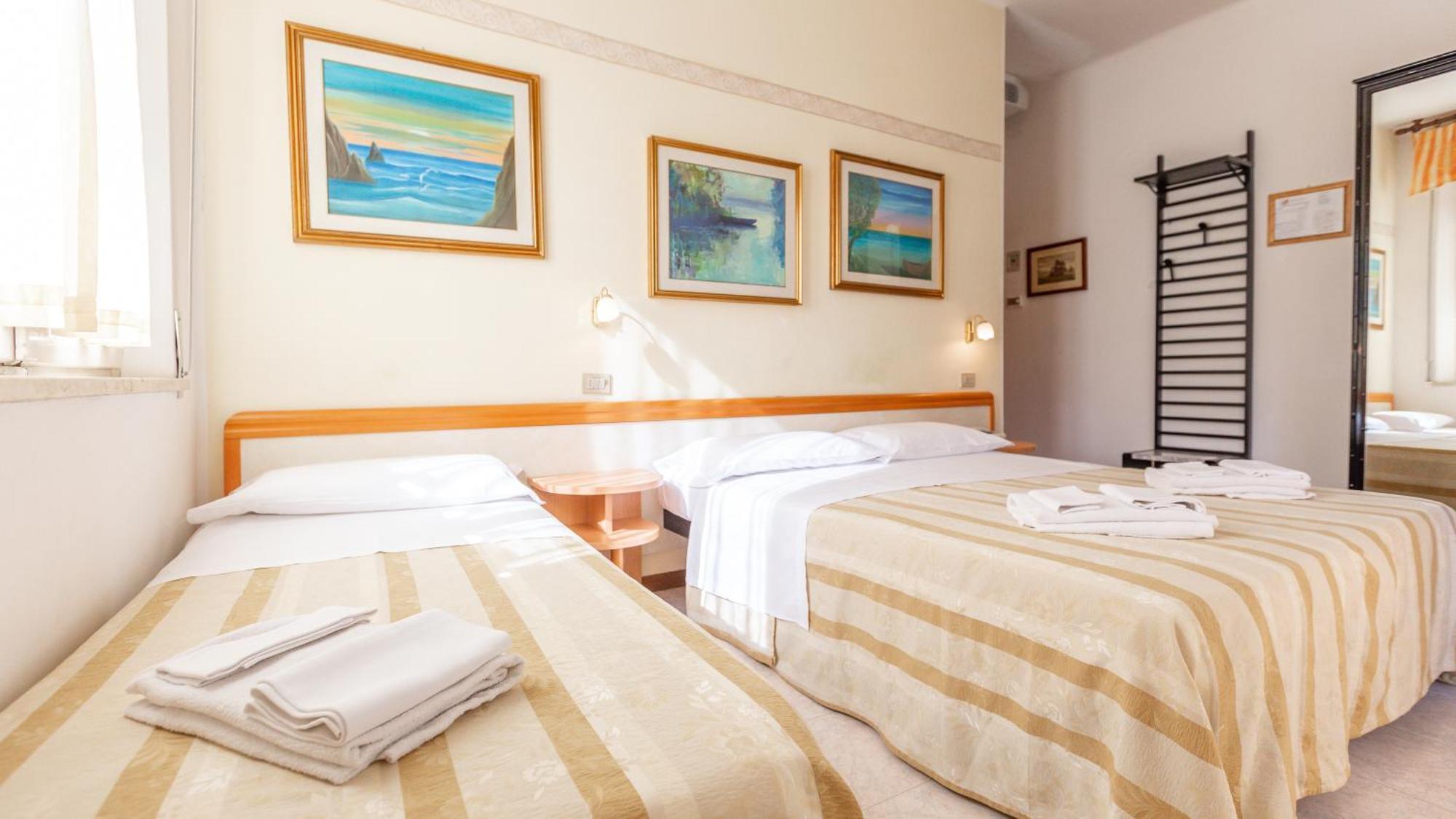 רימיני Hotel Parco Fellini מראה חיצוני תמונה